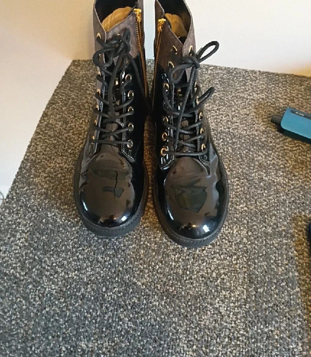 Michael Kors Women's Black Patent Lace-Up Ankle  Combat Boots Size 8.5